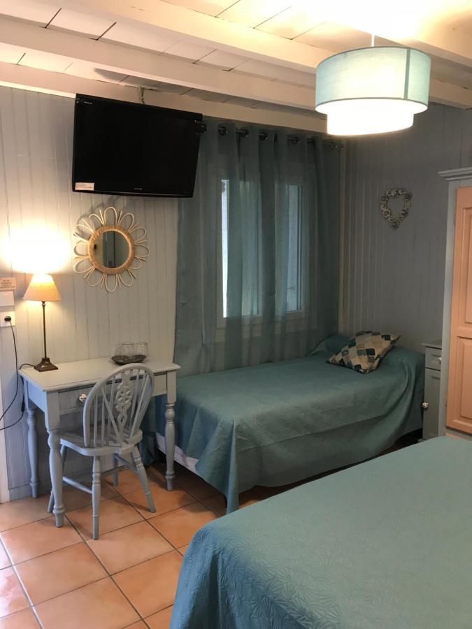 Logis Hotel Restaurant Hostellerie De La Tour Fontvieille Exteriér fotografie